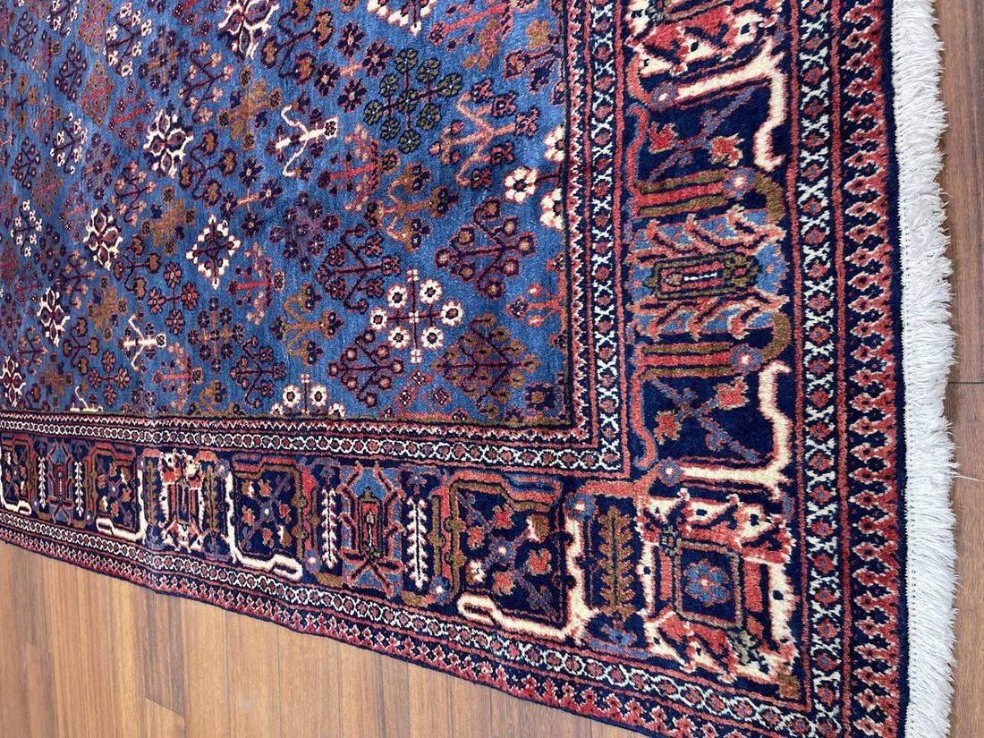 Handmade Bakhtiari Carpet — 294 × 220 cm detail 2